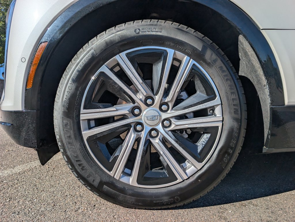 Certified 2024 Cadillac Lyriq Luxury w/ LPO, Floor Liner Package AWD/4WD image 10