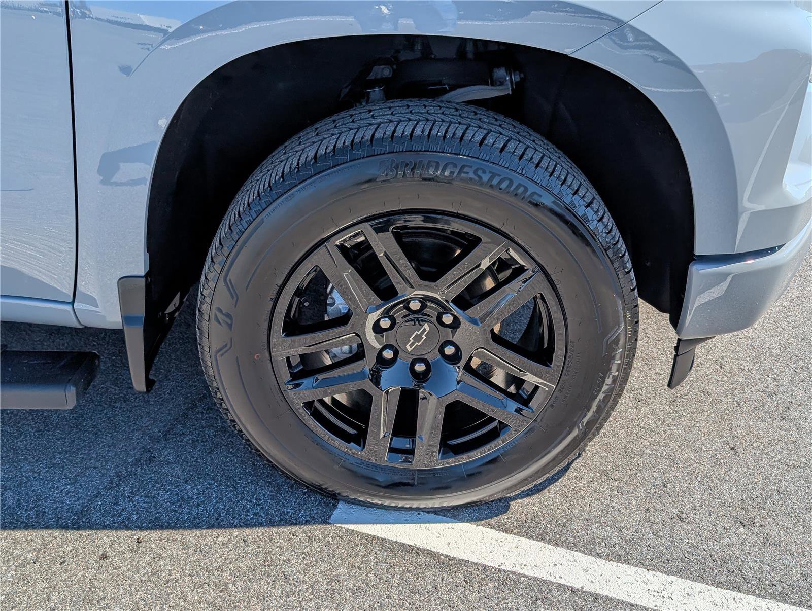 Used 2024 Chevrolet Silverado 1500 Custom image 10