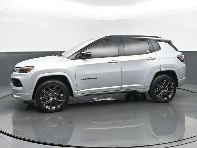 New 2025 Jeep Compass Limited w/ Driver Assist Group I AWD/4WD image 2