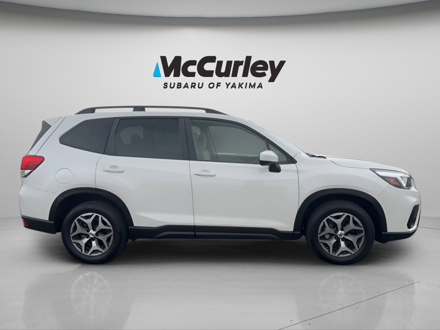 Used 2019 Subaru Forester Premium AWD/4WD image 7