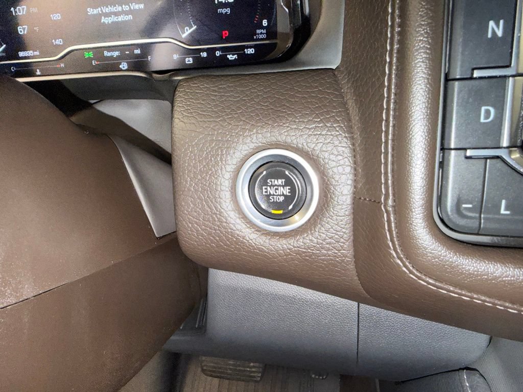 Used 2022 GMC Yukon Denali AWD/4WD image 17