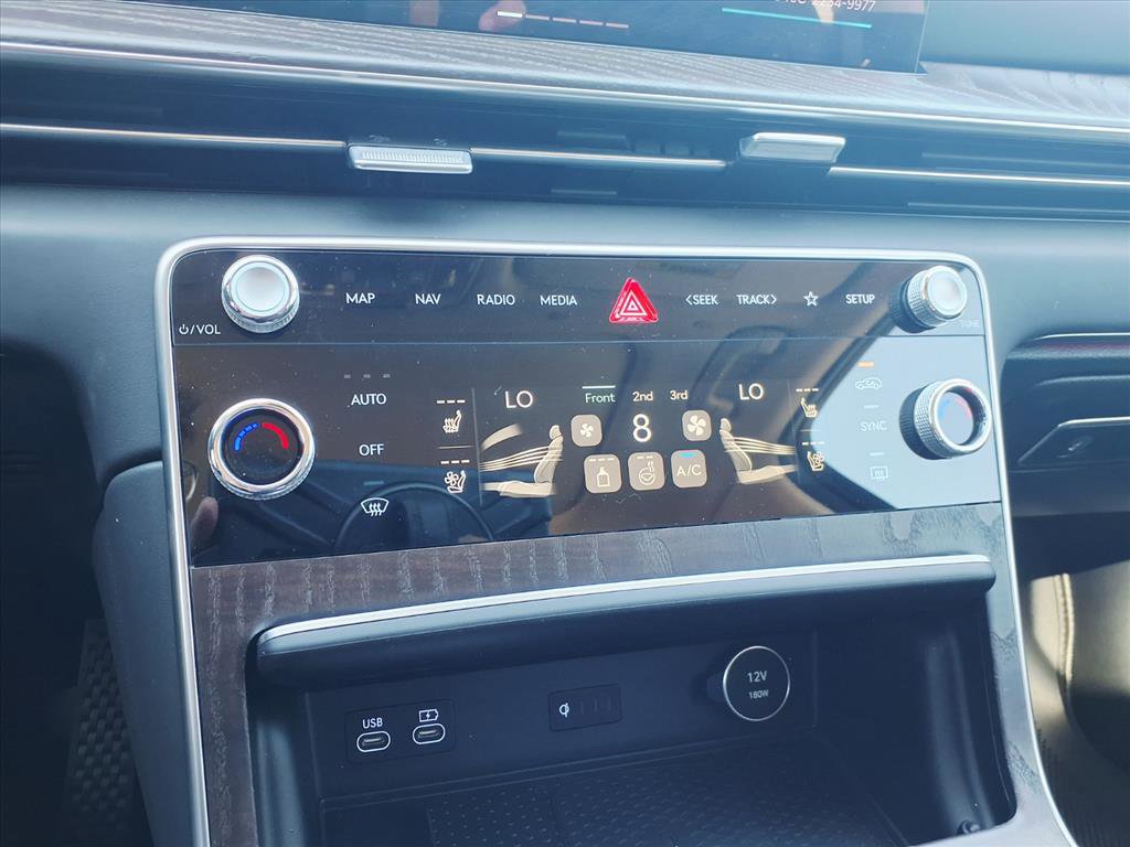 Certified 2026 Genesis GV80 3.5T Prestige image 25