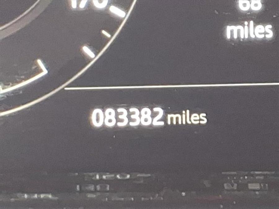 Used 2020 Land Rover Range Rover Evoque R-Dynamic SE image 25