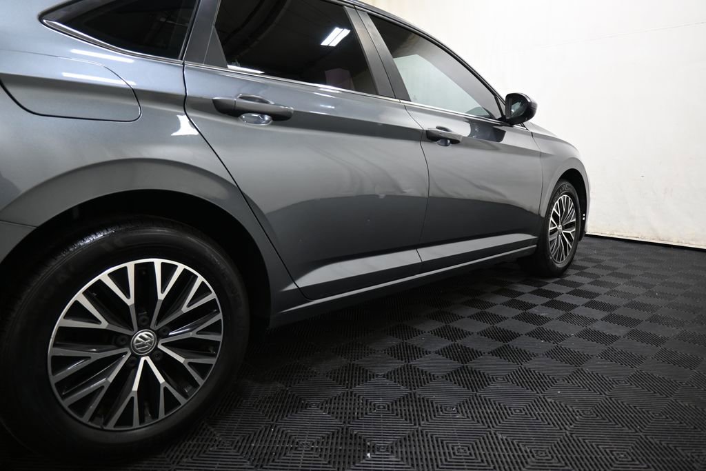 Used 2019 Volkswagen Jetta R-Line image 14