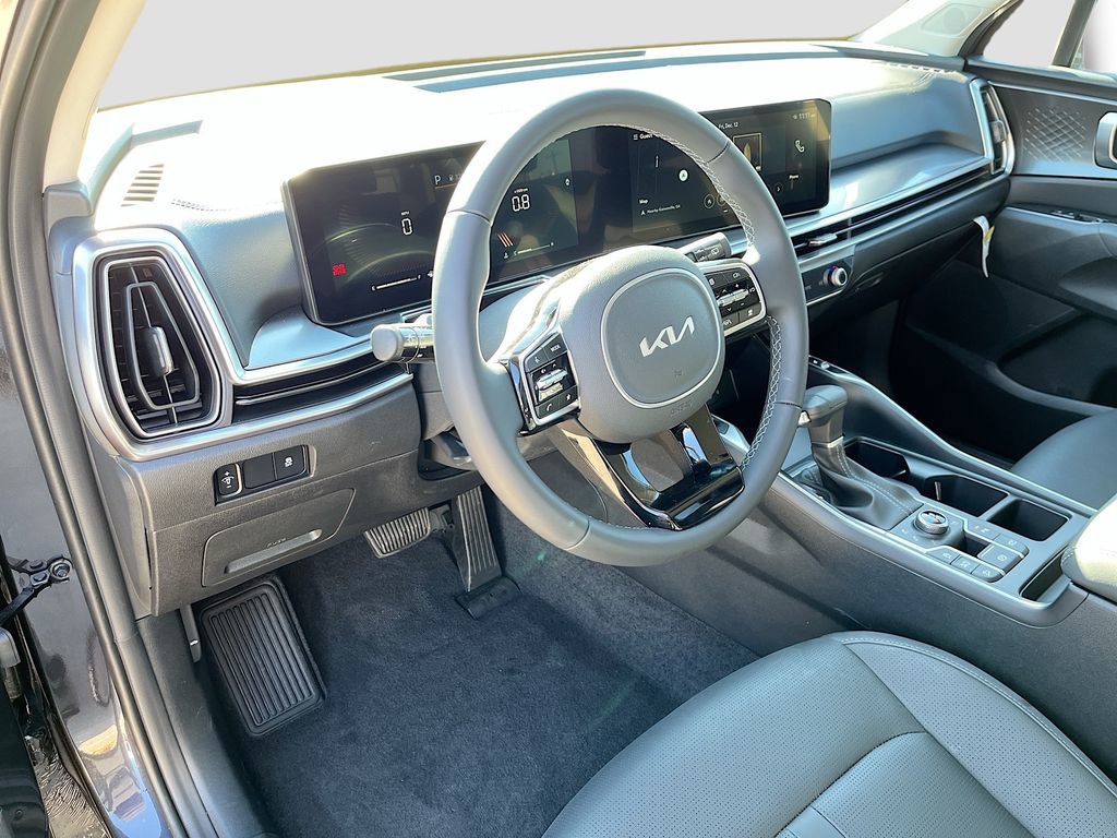 Certified 2025 Kia Sorento S AWD/4WD image 10