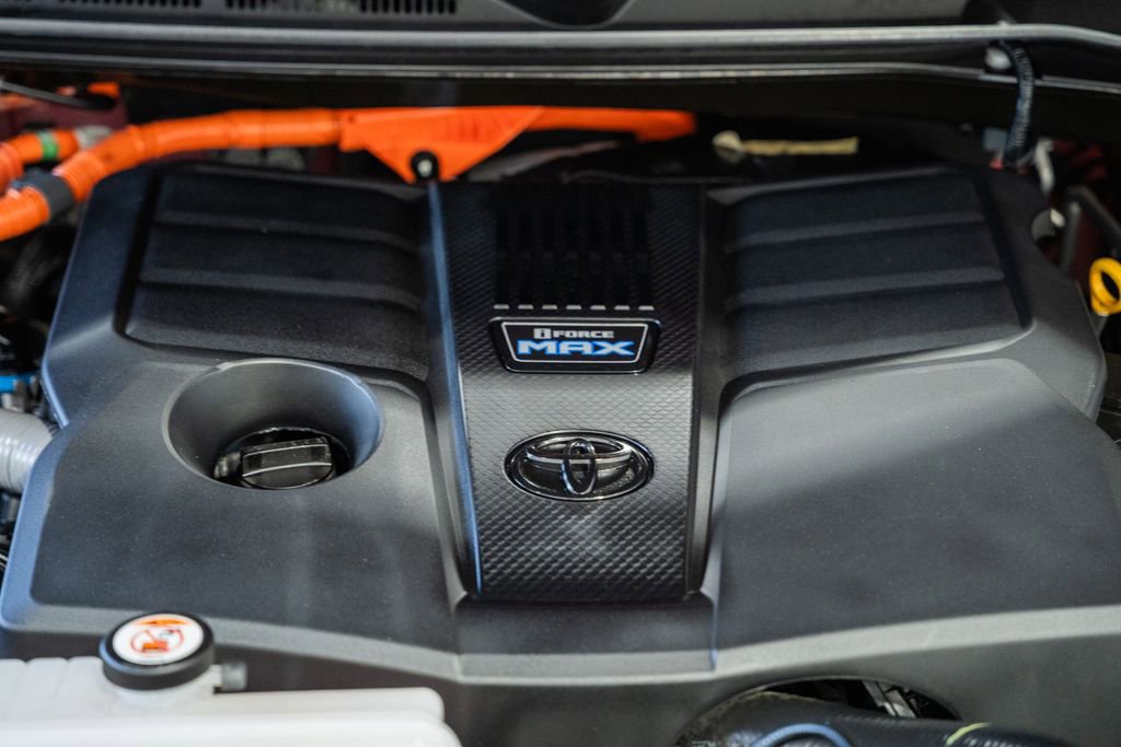 Used 2024 Toyota Sequoia Platinum w/ TRD Off-Road Package AWD/4WD image 26