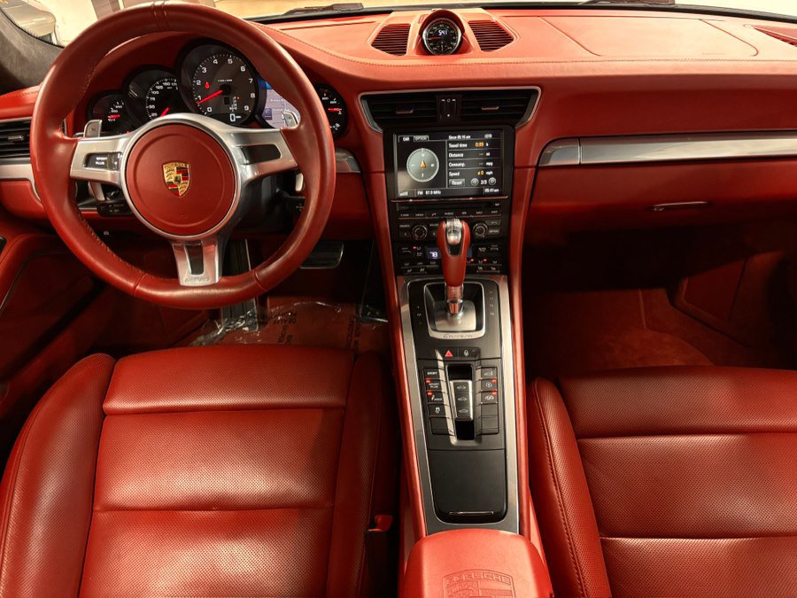 Used 2014 Porsche 911 Carrera 4S image 23