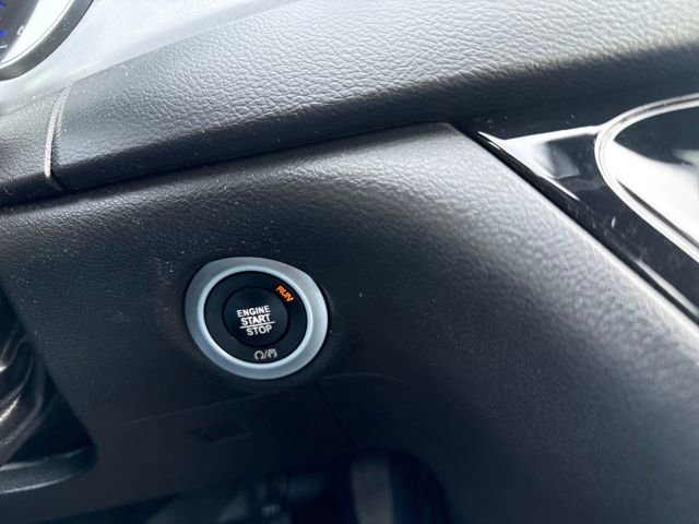 Used 2018 Chrysler Pacifica Touring-L w/ Premium Audio Group image 32