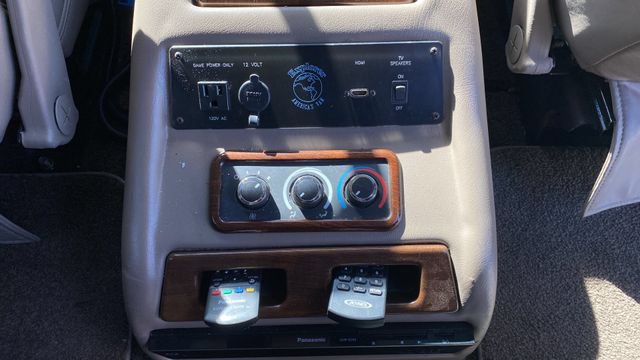 Used 2013 GMC Savana 2500 Extended RWD image 27