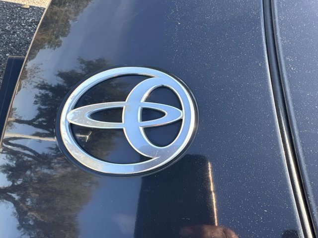 Used 2025 Toyota Camry LE image 6