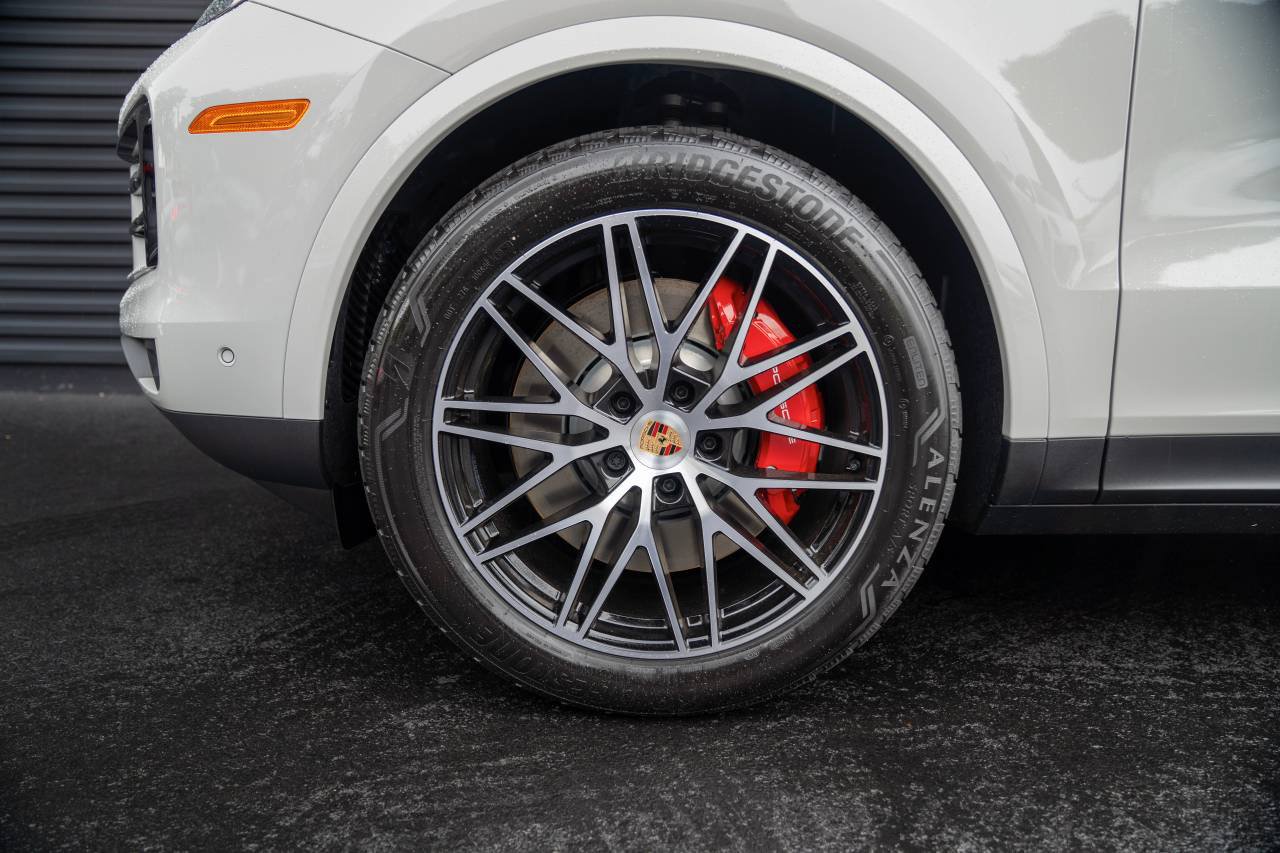 New 2026 Porsche Cayenne S AWD/4WD image 7
