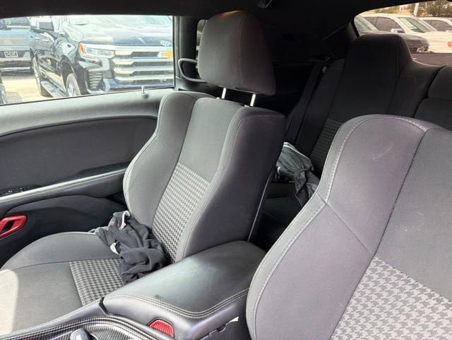 Used 2019 Dodge Challenger R/T RWD image 11