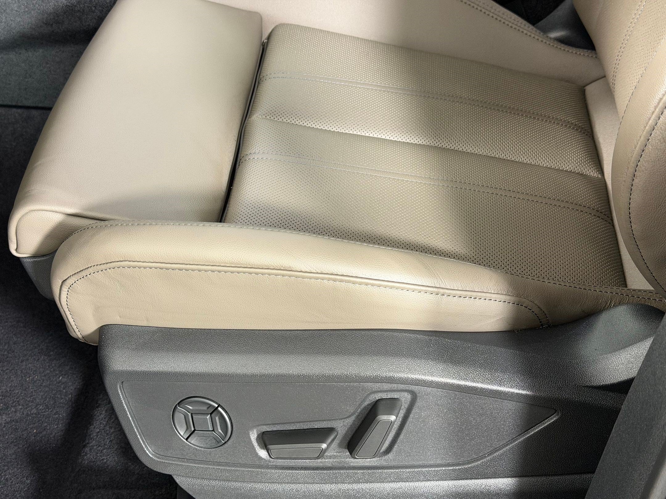 New 2026 Audi Q5 Premium Plus AWD/4WD image 15