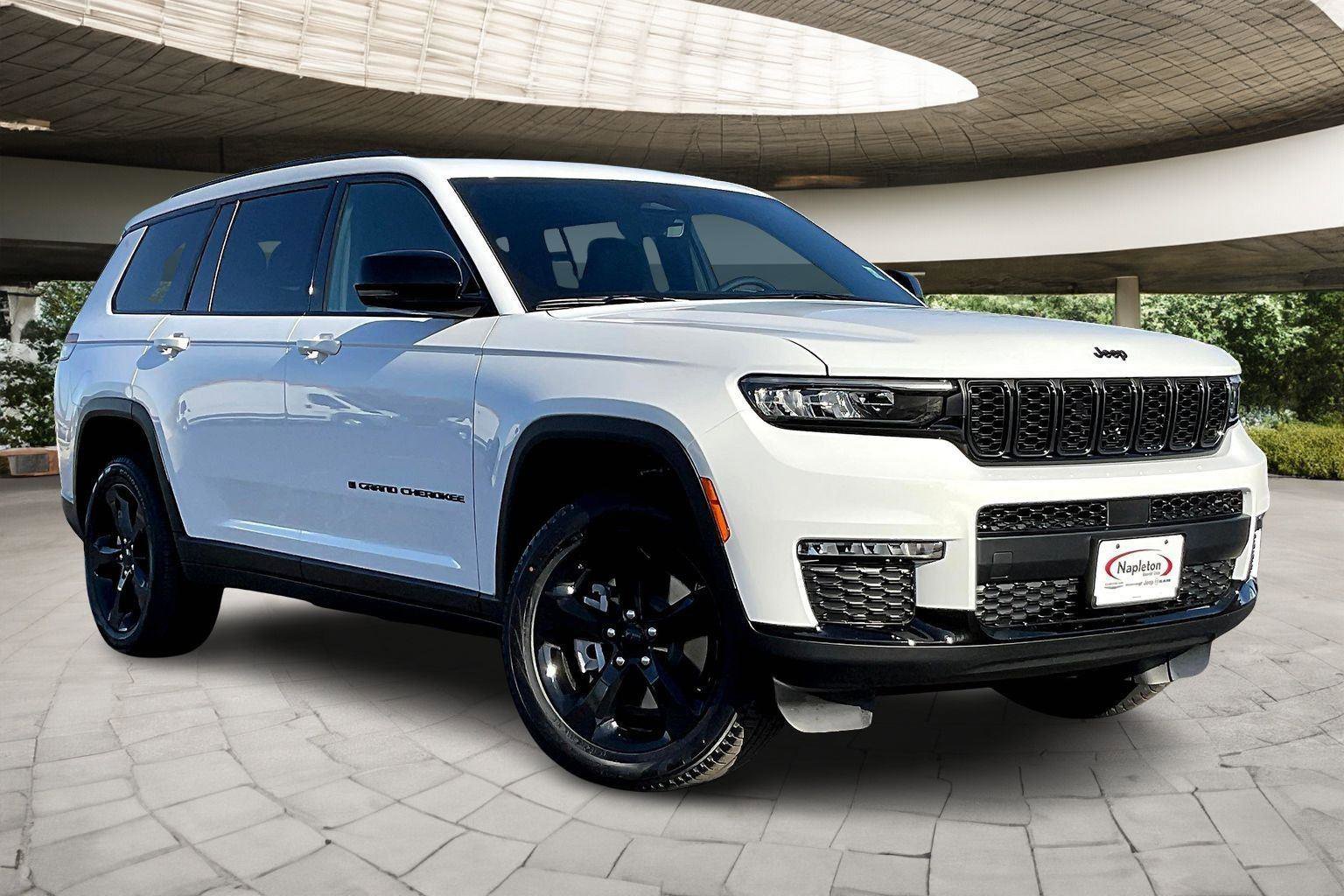 New 2025 Jeep Grand Cherokee L Limited w/ Black Appearance Package image 2