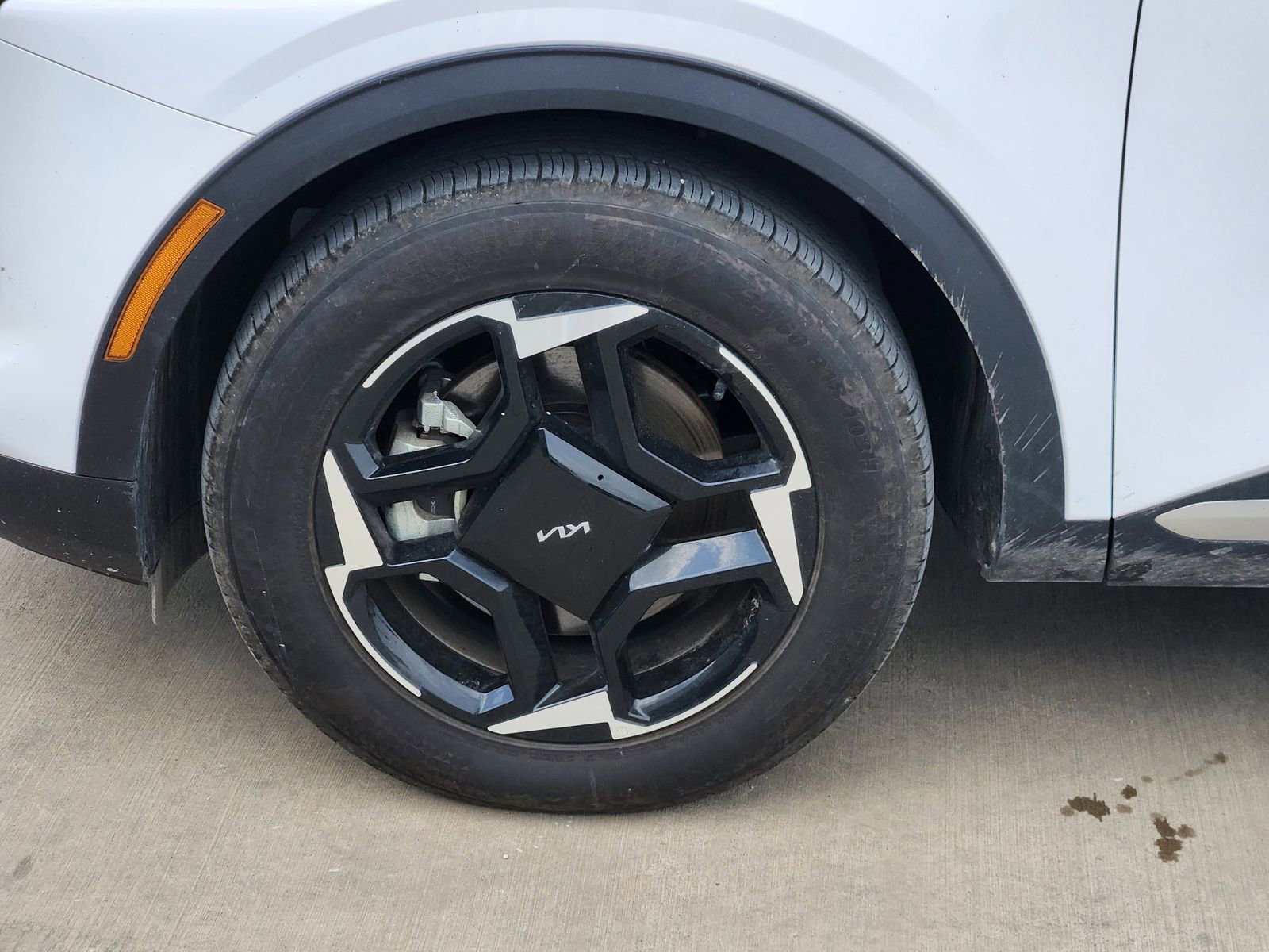 Used 2026 Kia Sportage EX image 11