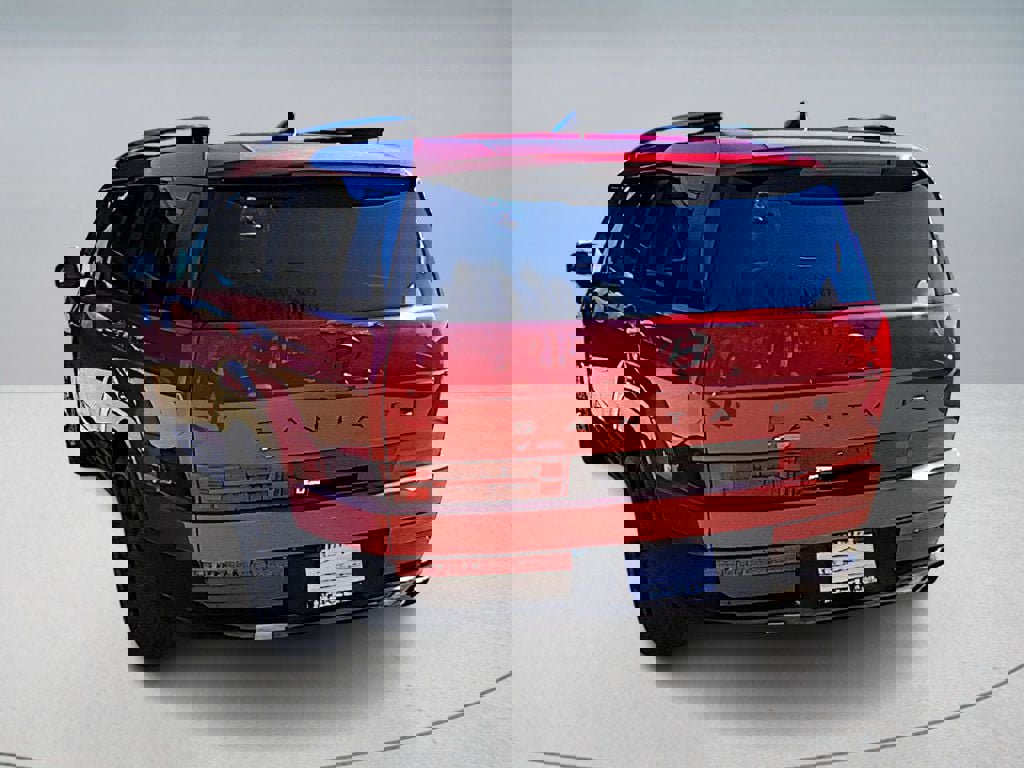 Used 2025 Hyundai Santa Fe Calligraphy image 5
