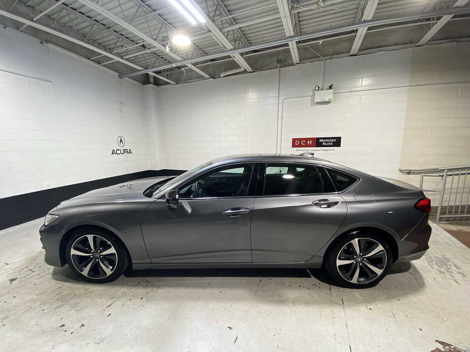 Certified 2025 Acura TLX w/ Technology Package image 3