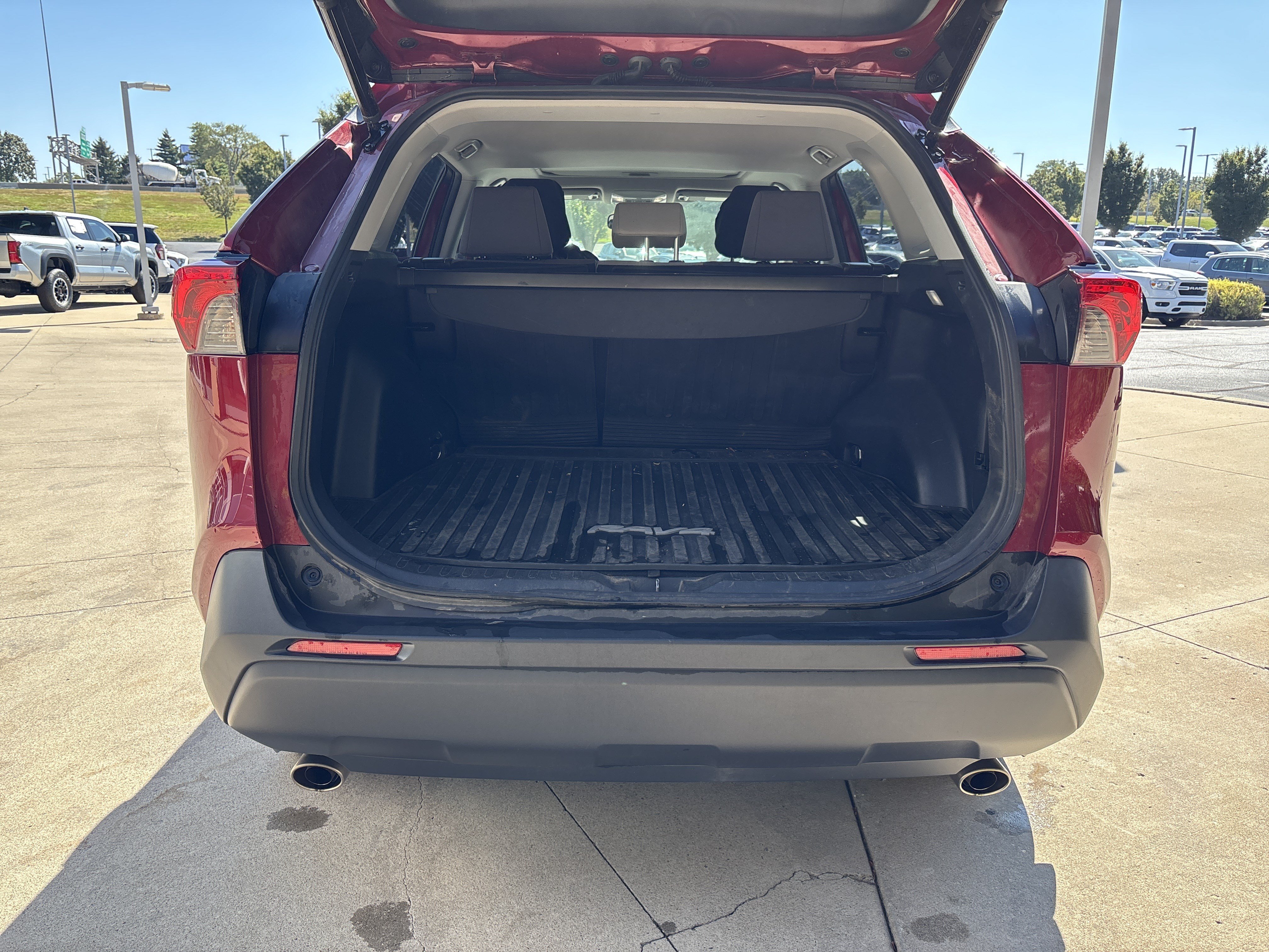 Used 2023 Toyota RAV4 XLE w/ Convenience Package AWD/4WD image 24