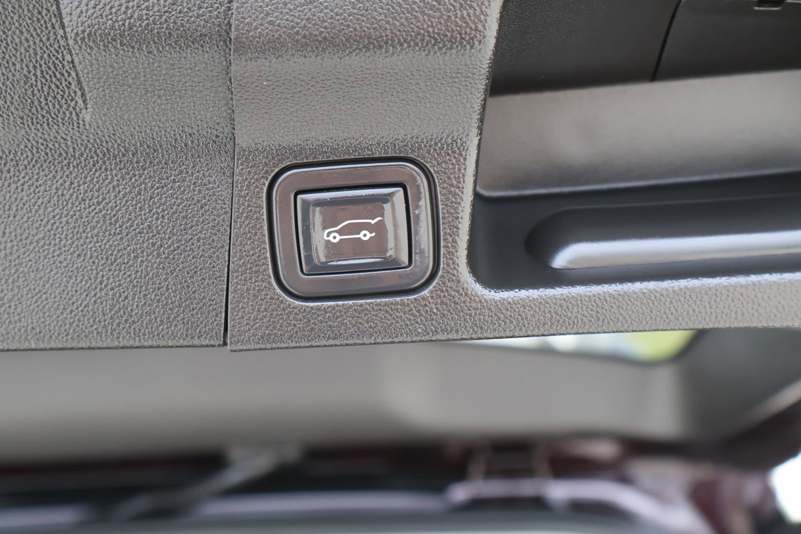 Used 2021 GMC Acadia SLT FWD image 12