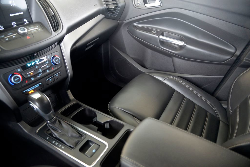 Used 2019 Ford Escape SEL image 27