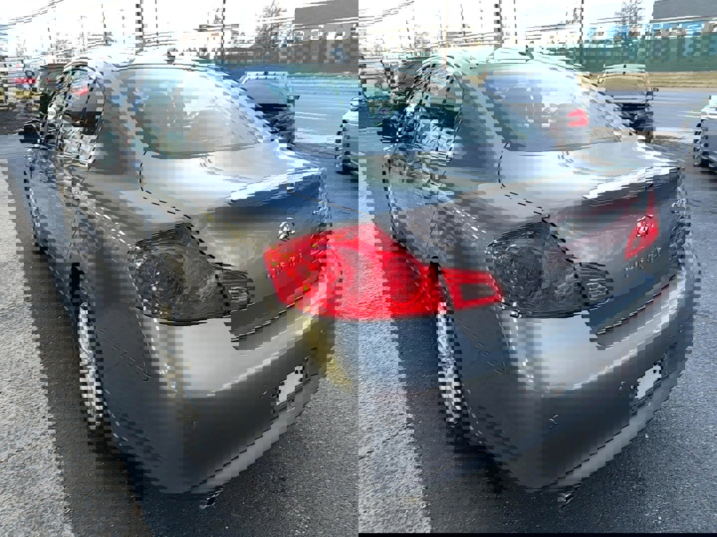 Used 2010 INFINITI G37 x Sedan w/ Premium Pkg image 5