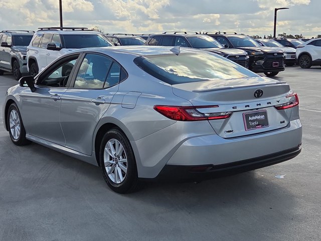 Used 2025 Toyota Camry LE FWD image 8