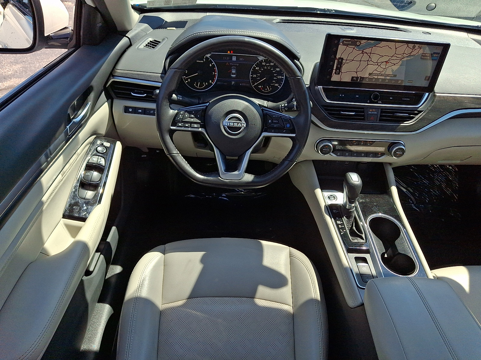 Used 2023 Nissan Altima 2.5 SL AWD/4WD image 13
