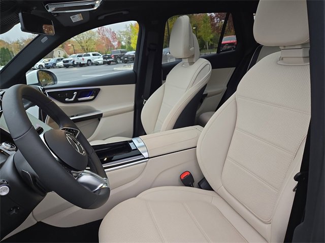 New 2026 Mercedes-Benz GLC 300 4MATIC image 23