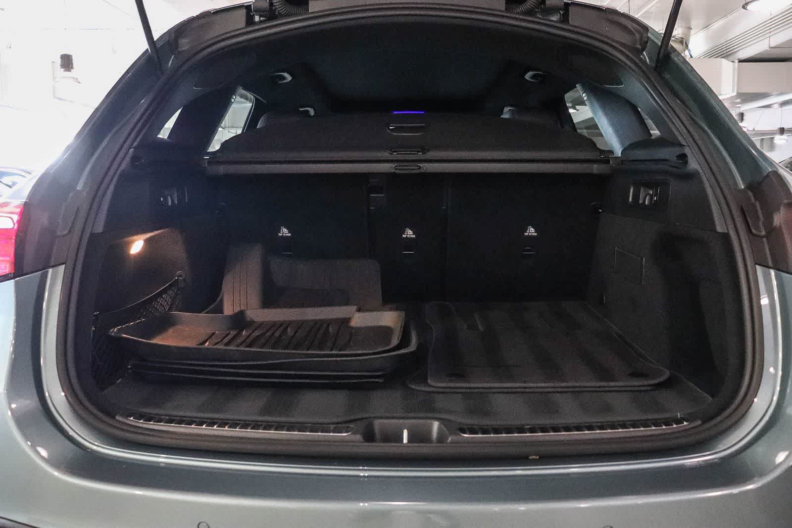 Used 2025 Mercedes-Benz GLC 300 4MATIC image 27