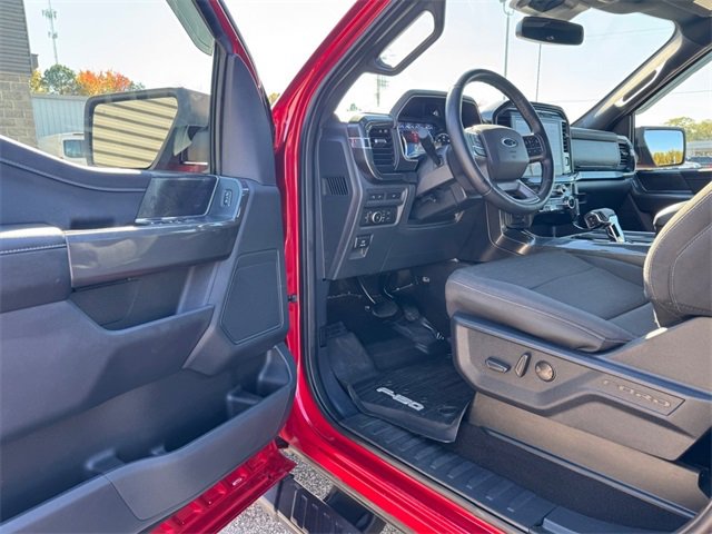 Used 2022 Ford F150 XLT w/ Equipment Group 302A High image 14