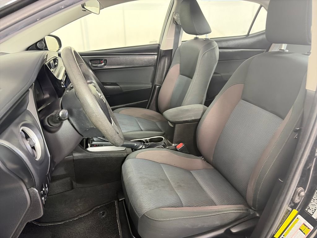 Used 2019 Toyota Corolla LE FWD image 11
