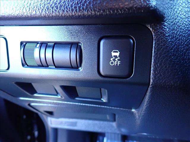 Used 2015 Subaru Impreza 2.0i Premium AWD/4WD image 12