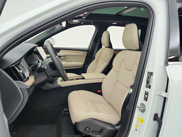 New 2026 Volvo XC90 B5 Plus w/ Protection Package image 21