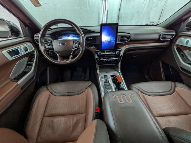 Certified 2021 Ford Explorer King Ranch w/ Premium Technology Package image 12