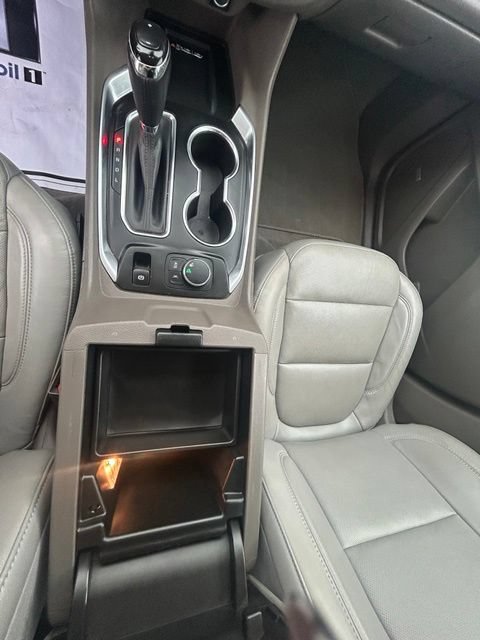 Used 2020 Chevrolet Traverse Premier FWD image 15