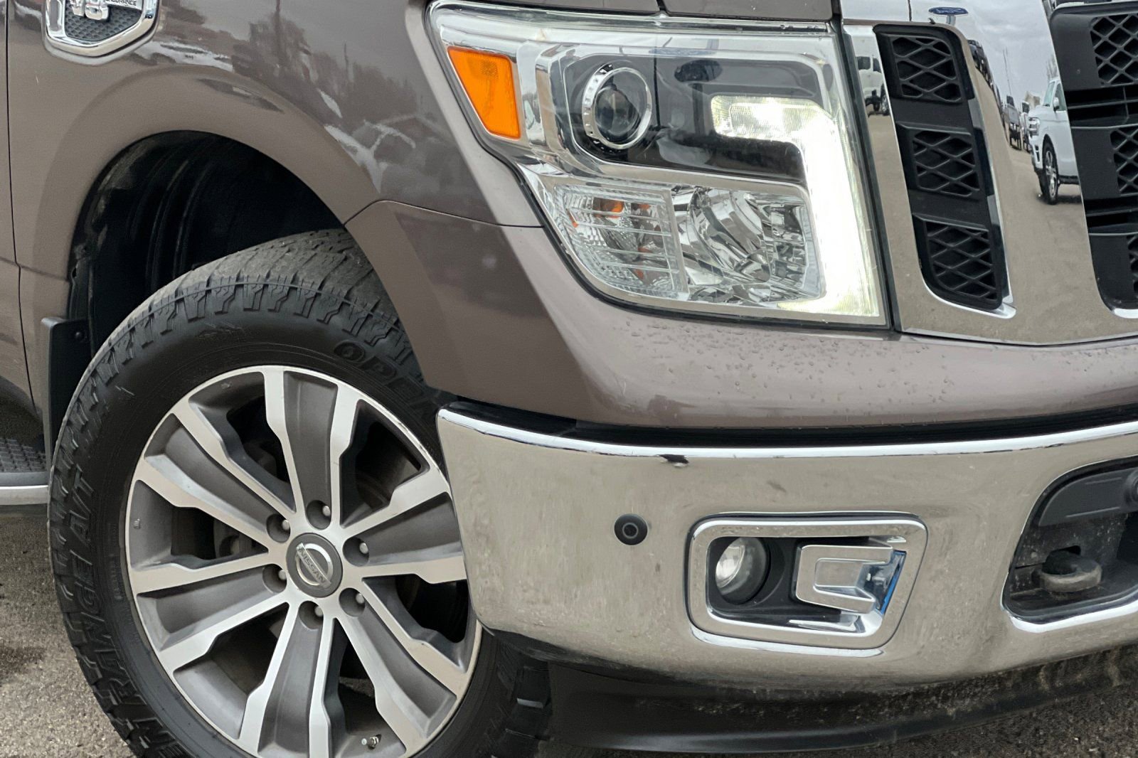 Used 2017 Nissan Titan SL image 29