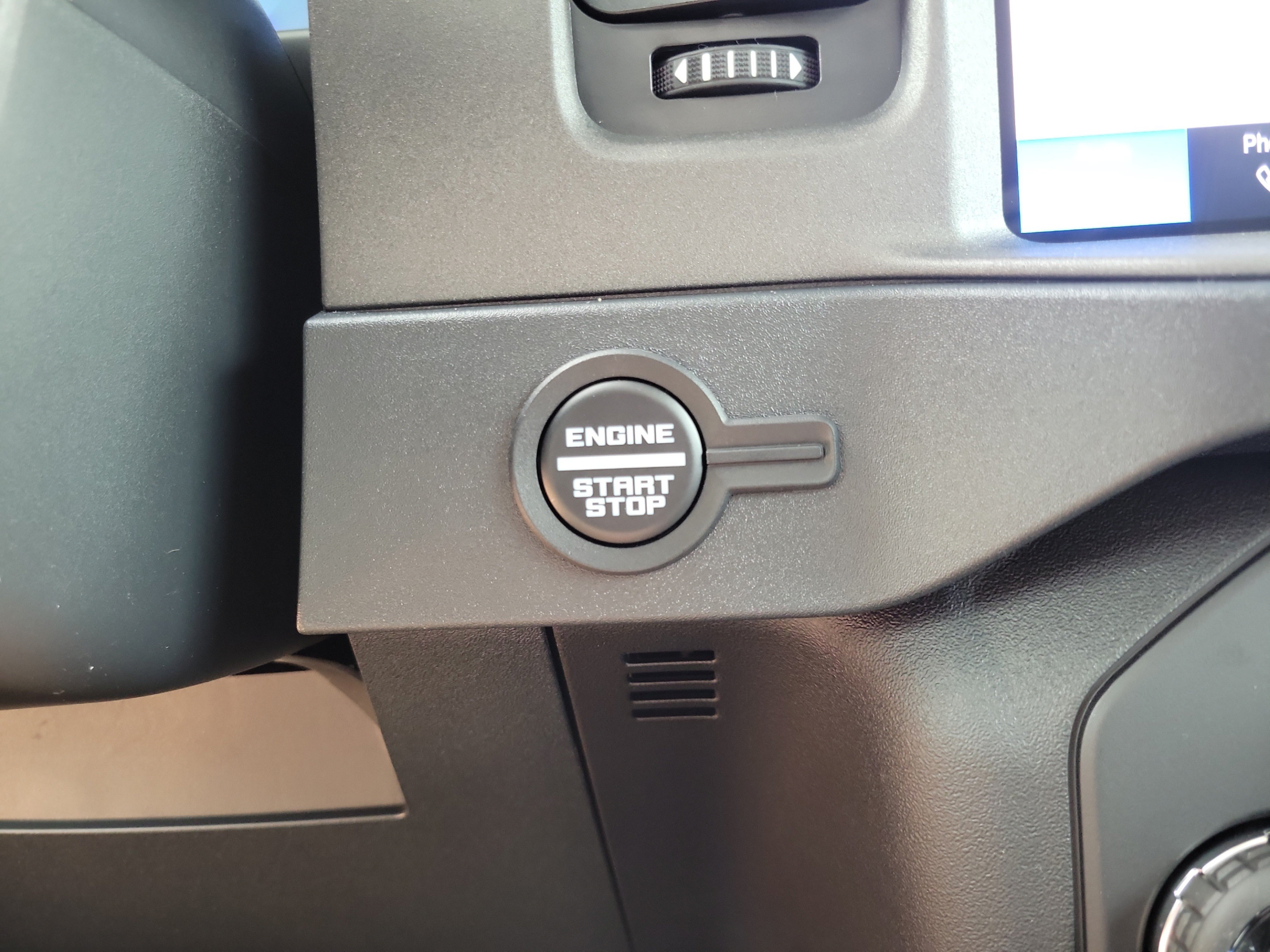 New 2026 Ford Bronco Badlands AWD/4WD image 25