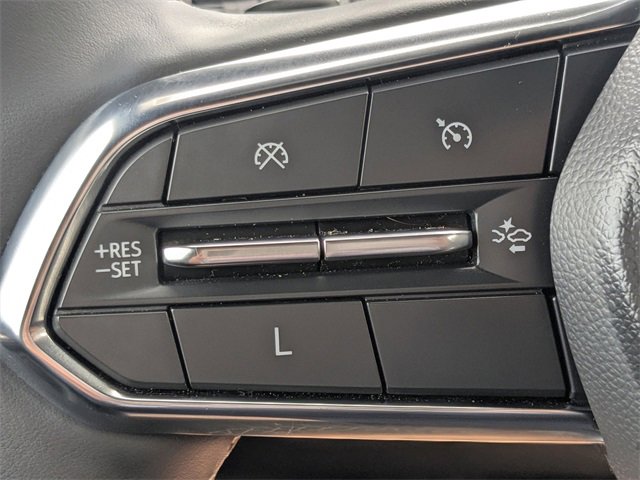 Used 2025 Chevrolet Traverse LT image 23