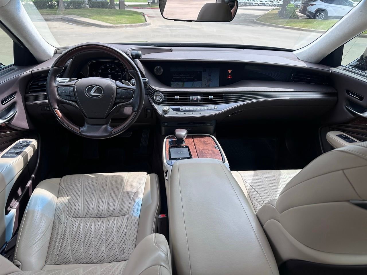Used 2019 Lexus LS 500 w/ Interior Upgrade Package RWD image 20