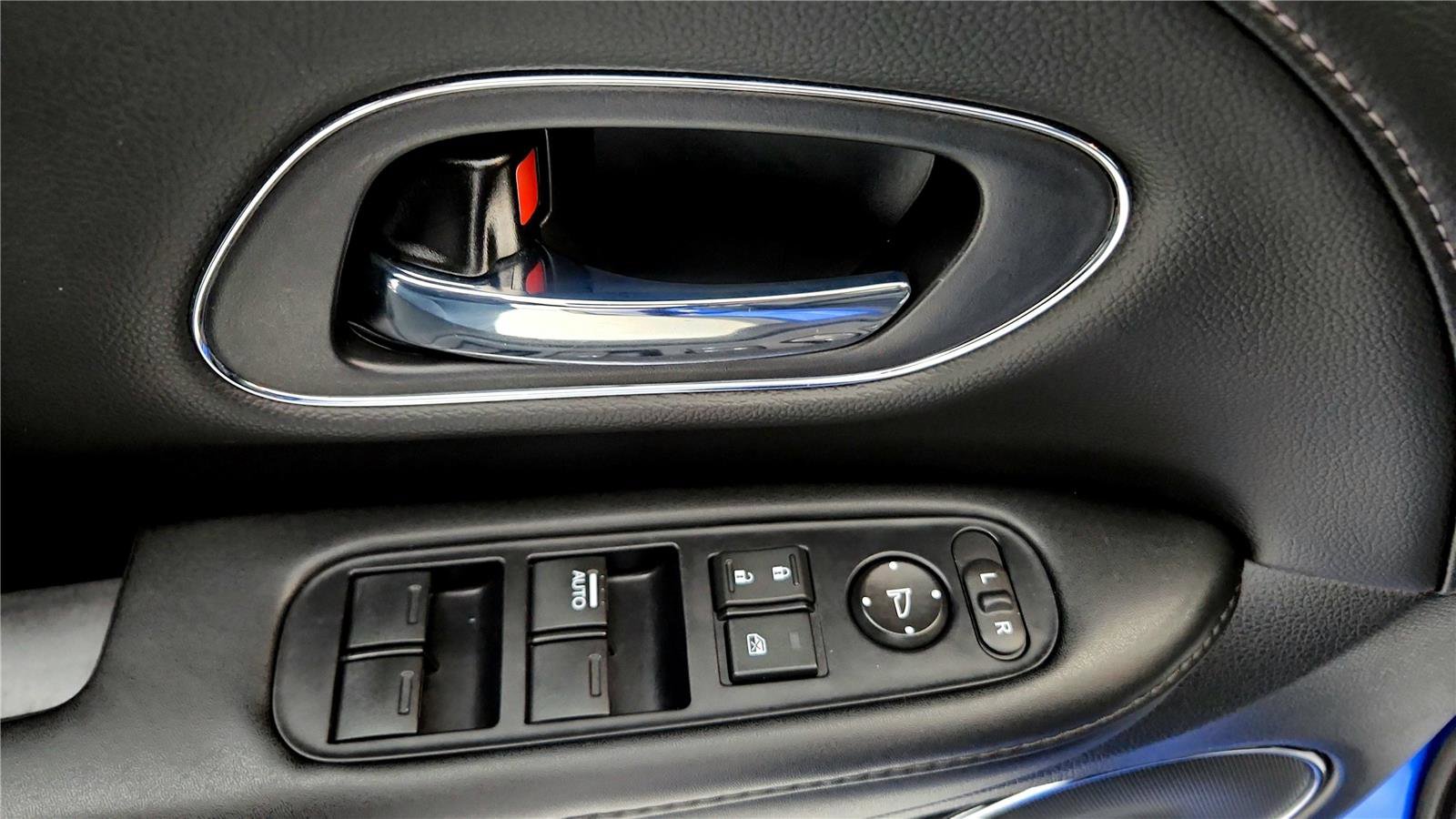 Used 2021 Honda HR-V EX-L image 35