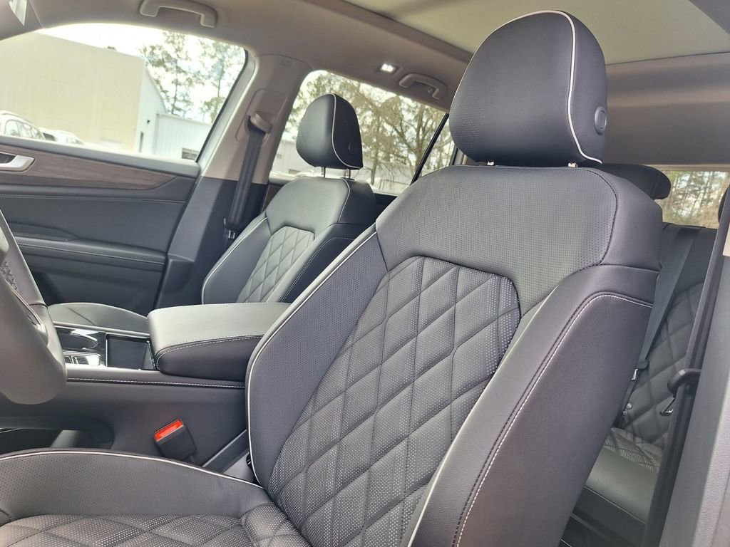New 2026 Volkswagen Atlas SEL Premium R-Line image 11