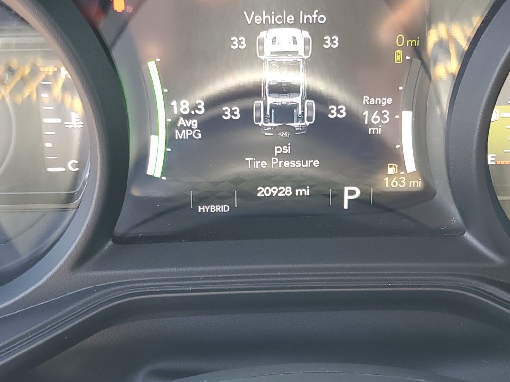 Used 2024 Jeep Wrangler Unlimited w/ Convenience Group AWD/4WD image 14