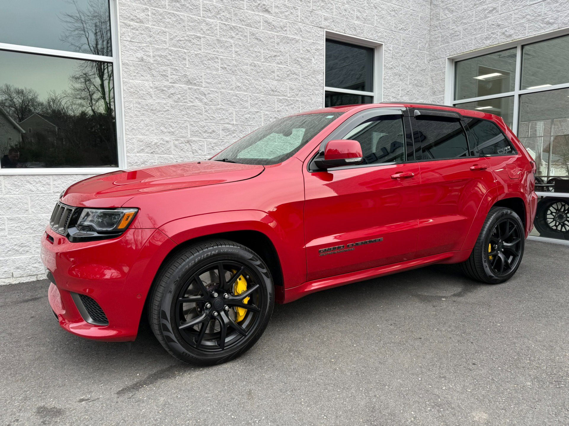 Used 2018 Jeep Grand Cherokee Trackhawk image 1