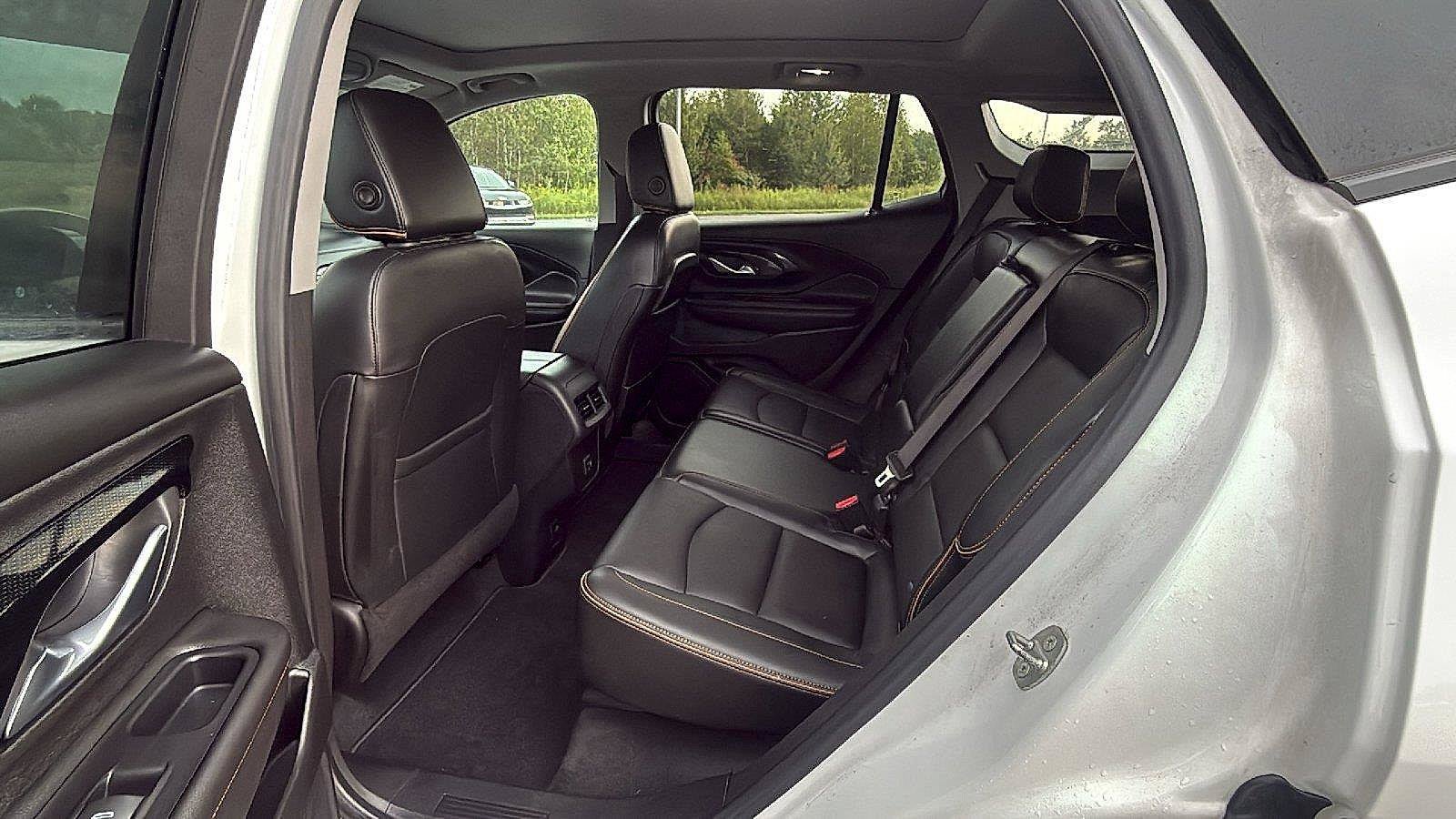 Used 2022 GMC Terrain AT4 AWD/4WD image 22
