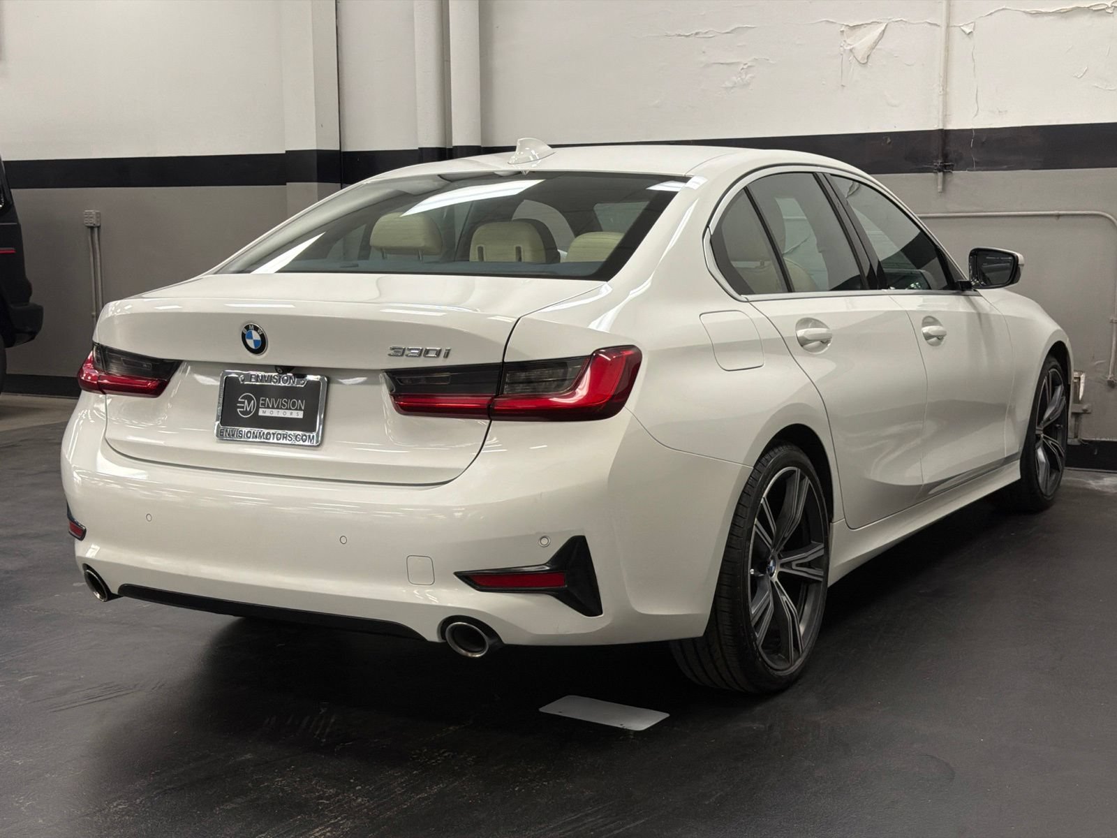 Used 2021 BMW 330i Sedan w/ Convenience Package RWD image 13