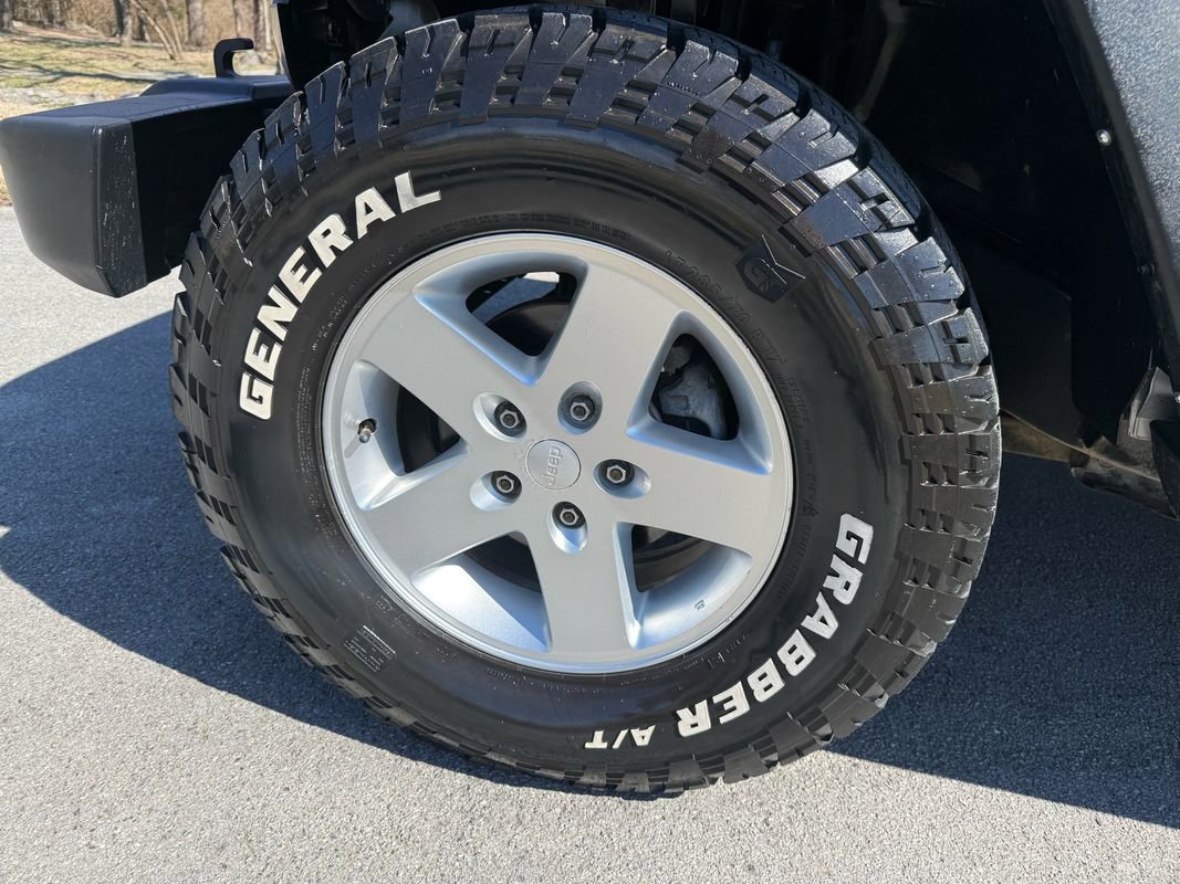 Used 2014 Jeep Wrangler Unlimited Sport w/ Dual Top Group AWD/4WD image 11