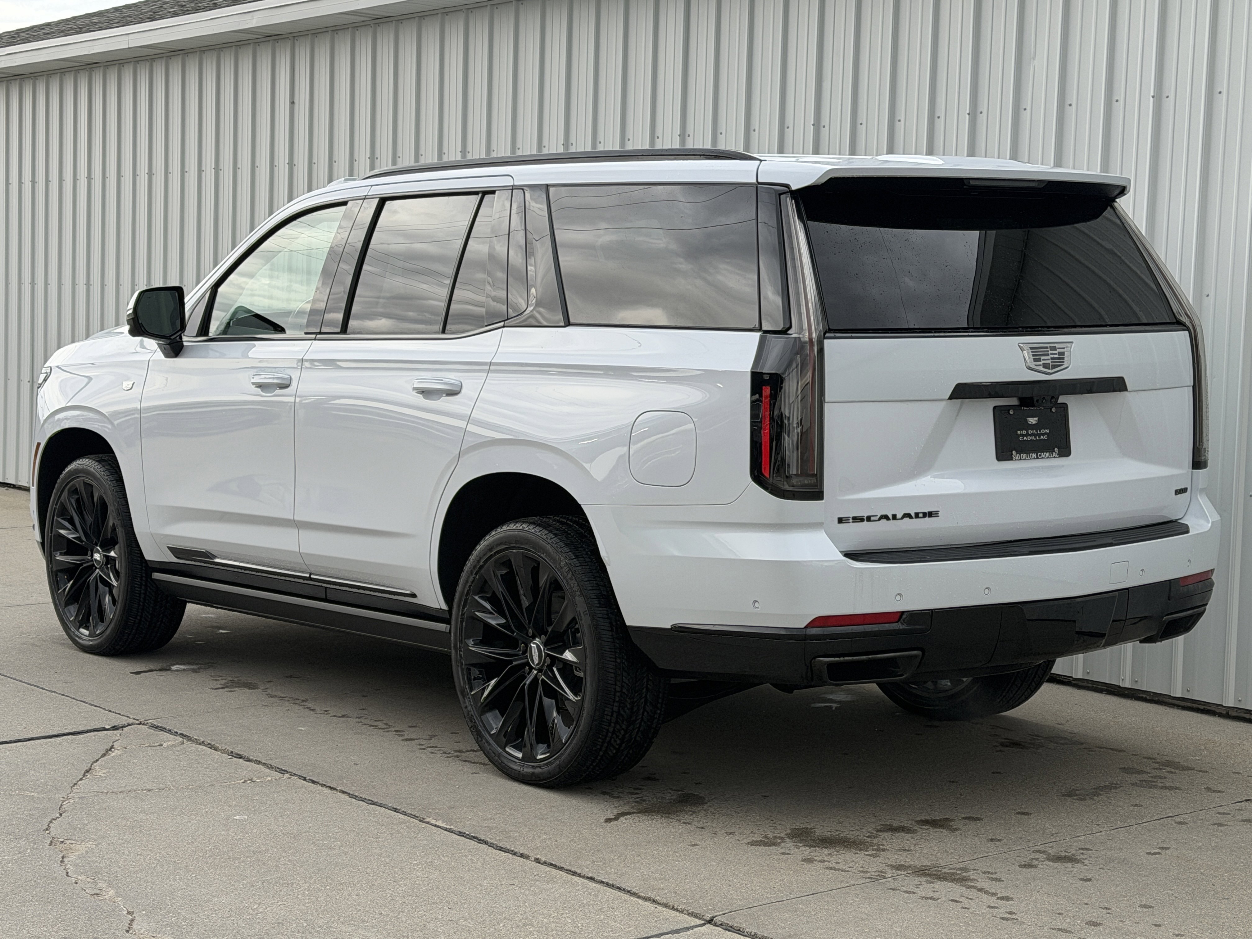 New 2026 Cadillac Escalade Platinum Sport w/ LPO, ONYX Package AWD/4WD image 10