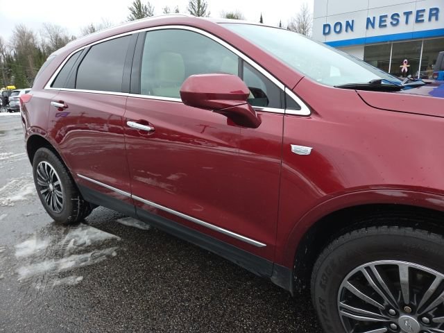 Used 2017 Cadillac XT5 Luxury image 28