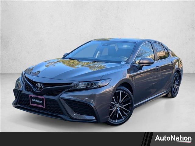 Used 2021 Toyota Camry SE w/ Cold Weather Package