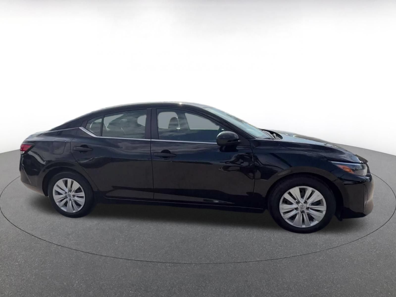 Used 2025 Nissan Sentra S FWD image 15